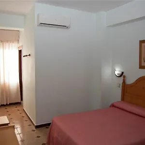 hotel-hostal-paris.1costadelsol.com/