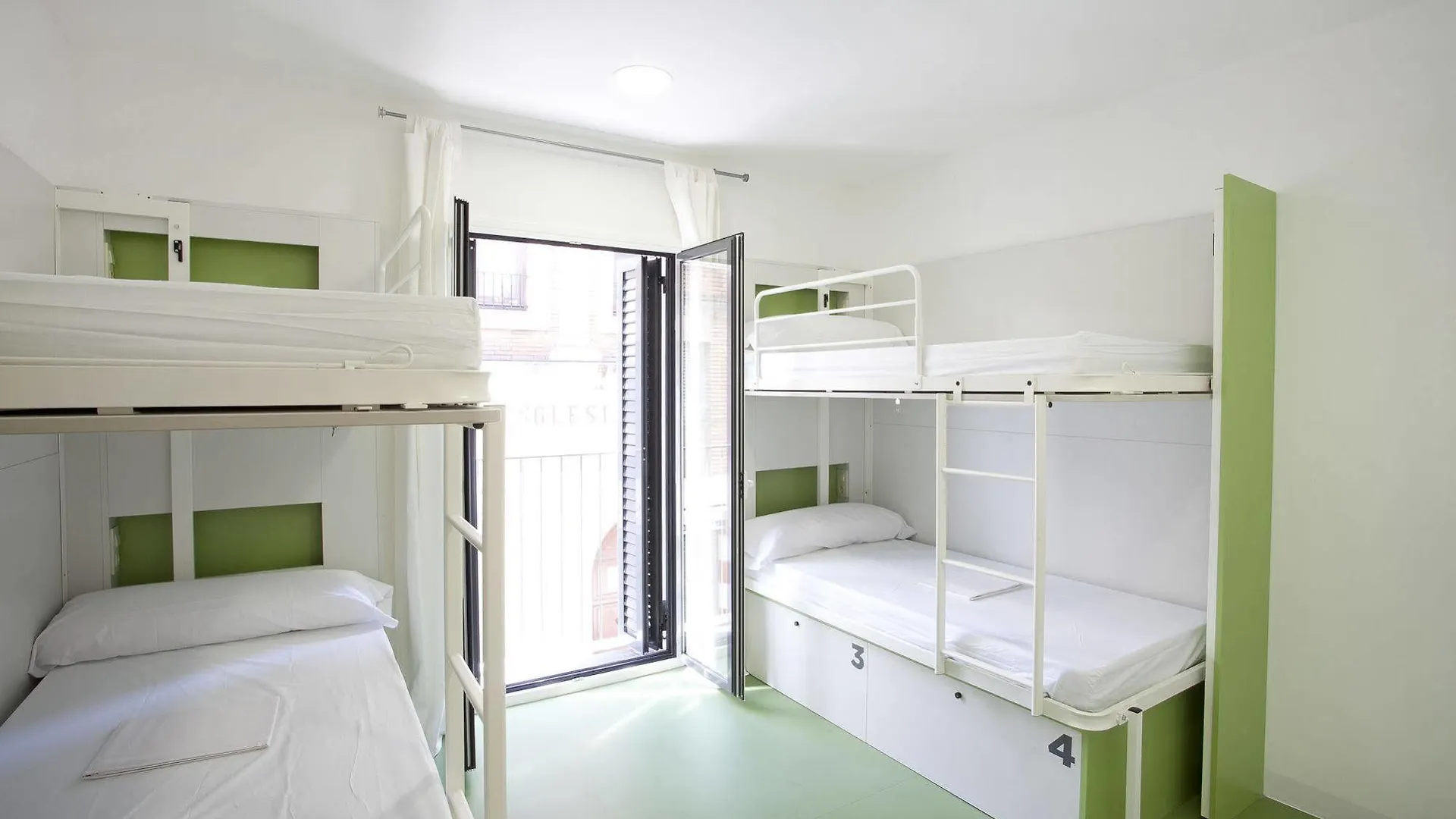 Sant Jordi Hostels Gracia Barcelona 0*,  Spain